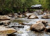 land_rover_2018_range_rover_velar_064.jpg