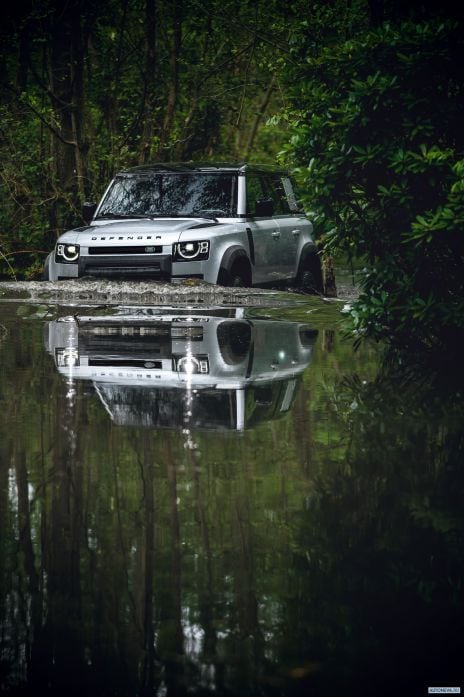 2020 Land Rover Defender 110 Country Pack First Edition - фотография 8 из 18
