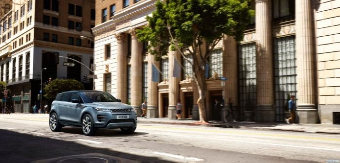 2020 Land Rover Range Rover Evoque - фотография 8 из 40