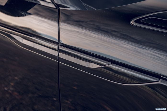 2020 Land Rover Range Rover Velar R-dynamic black - фотография 12 из 16 2020 Land Rover Range Rover Velar R-dynamic black - фотография 12 из 16