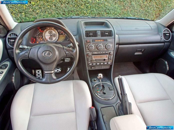2004 Lexus Is300 Sportdesign Edition - фотография 13 из 19