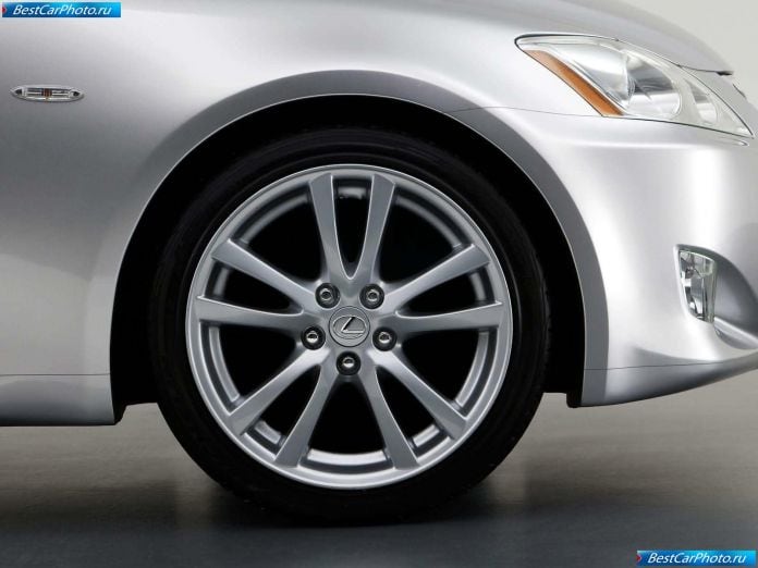 2005 Lexus Is250 European Version - фотография 22 из 29 2005 Lexus Is250 European Version - фотография 22 из 29