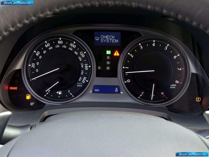 2006 Lexus Is350 - фотография 23 из 38 2006 Lexus Is350 - фотография 23 из 38