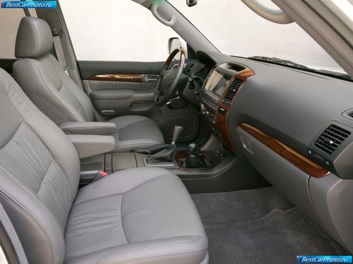 2009 Lexus Gx 470 - фотография 16 из 25 2009 Lexus Gx 470 - фотография 16 из 25