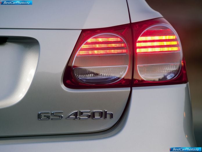 2010 Lexus Gs 450h - фотография 17 из 19 2010 Lexus Gs 450h - фотография 17 из 19