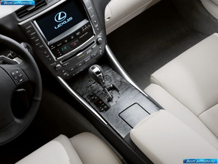 2010 Lexus Is250c - фотография 32 из 48 2010 Lexus Is250c - фотография 32 из 48
