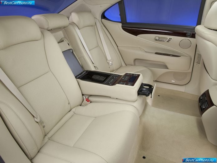 2010 Lexus Ls 460 L - фотография 18 из 29 2010 Lexus Ls 460 L - фотография 18 из 29