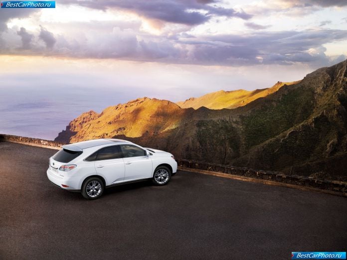 2010 Lexus Rx 450h - фотография 9 из 110