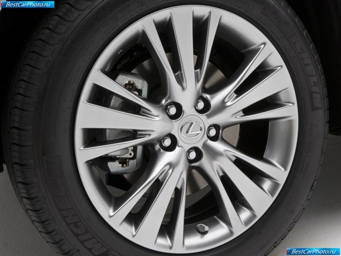 2010 Lexus Rx 450h - фотография 104 из 110 2010 Lexus Rx 450h - фотография 104 из 110
