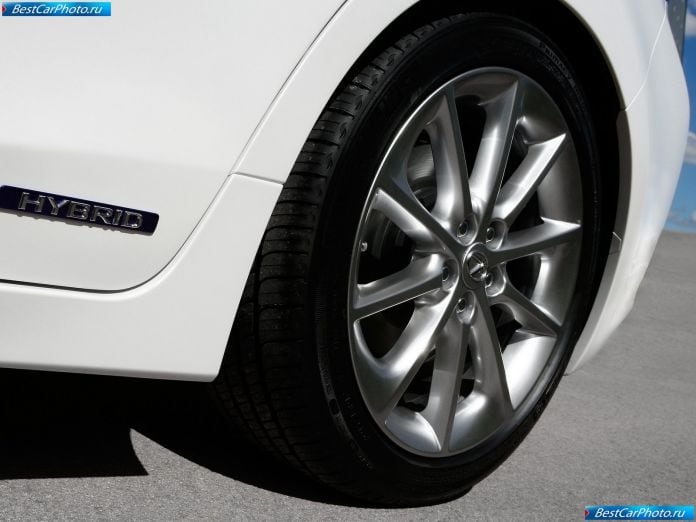 2011 Lexus Ct 200h - фотография 117 из 133 2011 Lexus Ct 200h - фотография 117 из 133