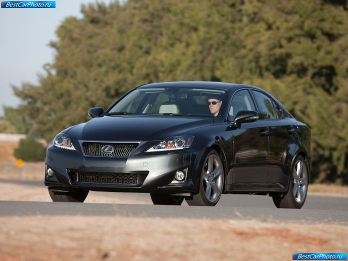 2011 Lexus Is 350 - фотография 8 из 33