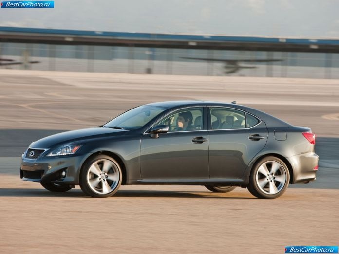 2011 Lexus Is 350 - фотография 13 из 33