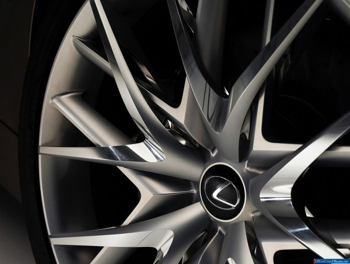 2012 Lexus LF-CC Concept - фотография 21 из 27