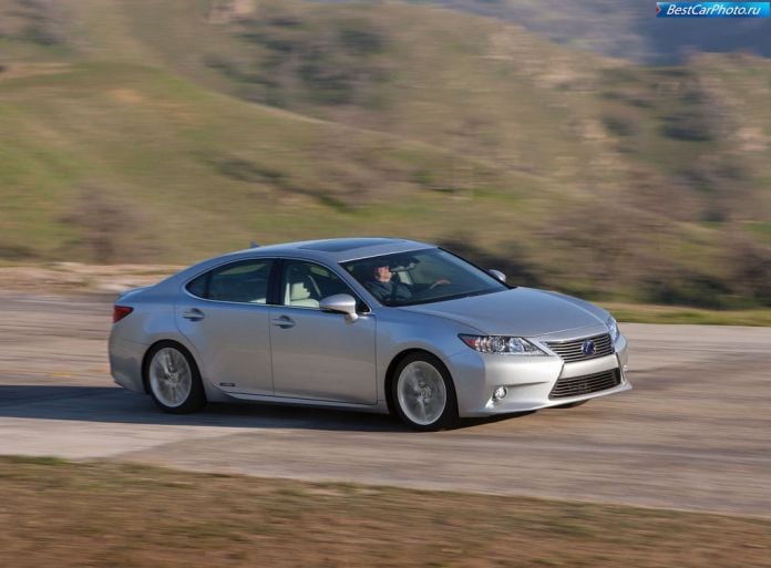 2013 Lexus ES300h - фотография 5 из 25 2013 Lexus ES300h - фотография 5 из 25