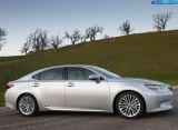 lexus_2013-es_300h_1024x768_008.jpg