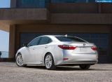 lexus_2013-es_300h_1024x768_009.jpg