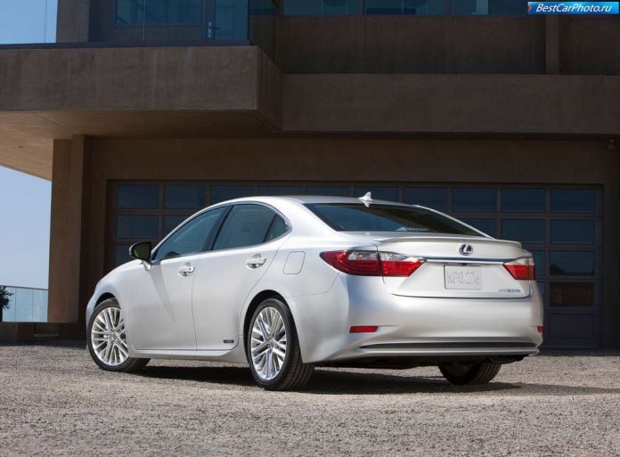 2013 Lexus ES300h - фотография 9 из 25 2013 Lexus ES300h - фотография 9 из 25