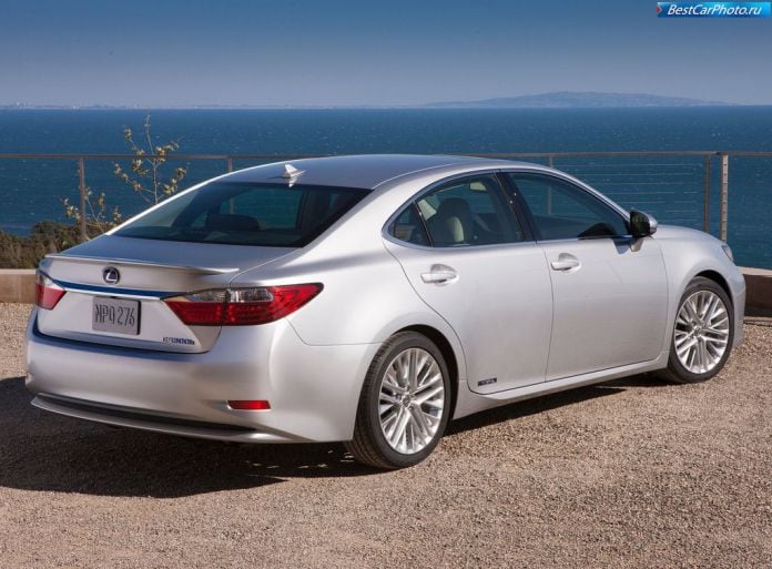 2013 Lexus ES300h - фотография 10 из 25 2013 Lexus ES300h - фотография 10 из 25