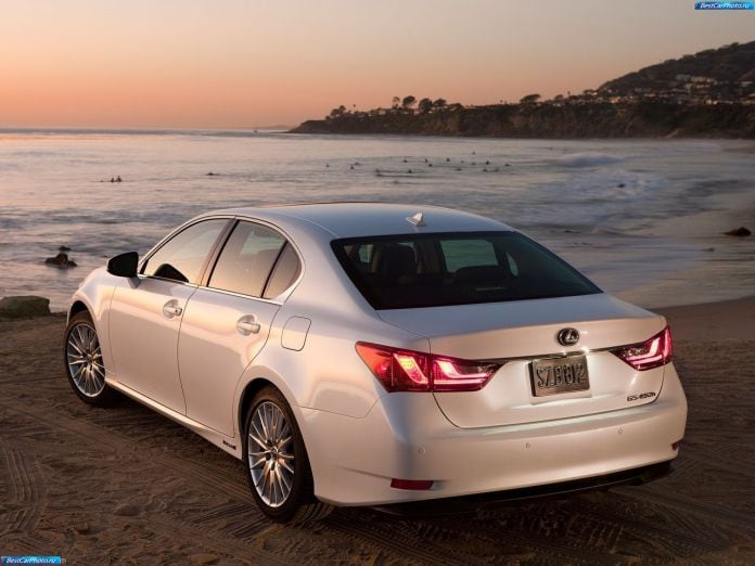 2013 Lexus GS 450h - фотография 17 из 47