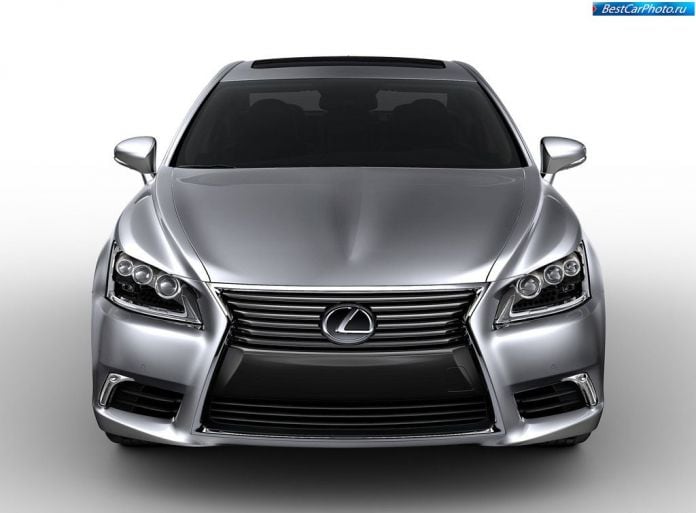 2013 Lexus LS460 - фотография 4 из 32