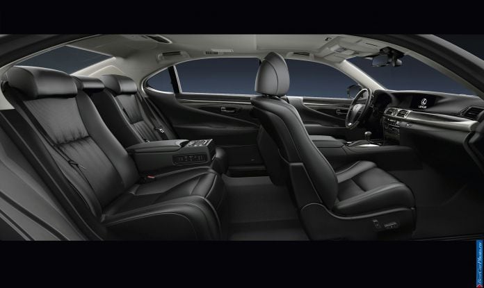 2013 Lexus LS 460 EU Version - фотография 30 из 32