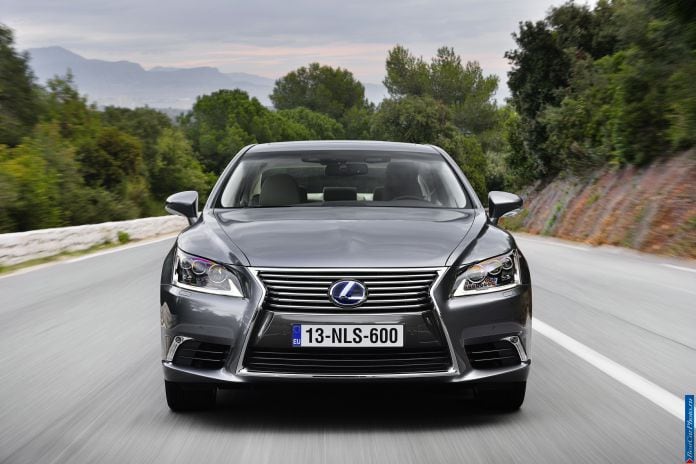 2013 Lexus LS 600h EU Version - фотография 6 из 31