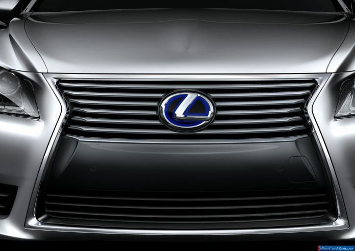 2013 Lexus LS600H L - фотография 8 из 19