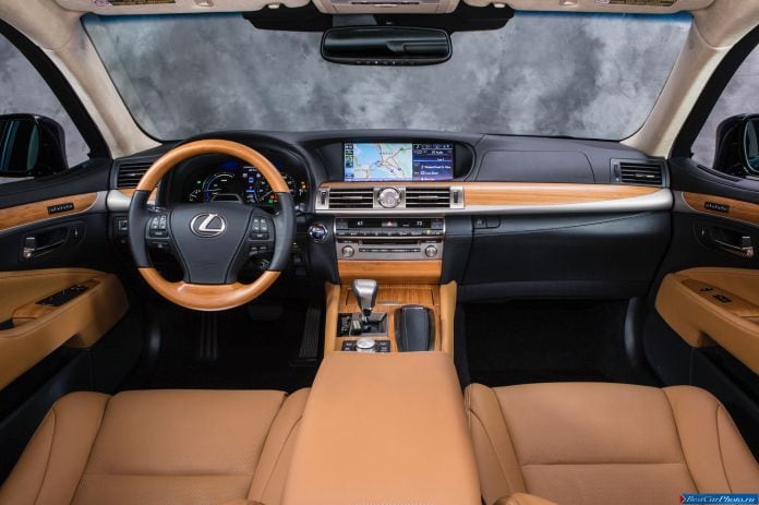 2013 Lexus LS600H L - фотография 13 из 19 2013 Lexus LS600H L - фотография 13 из 19