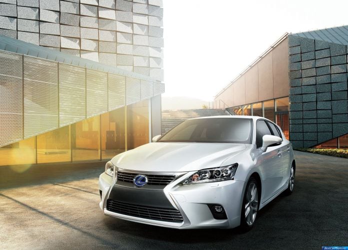2014 Lexus CT 200h - фотография 2 из 17
