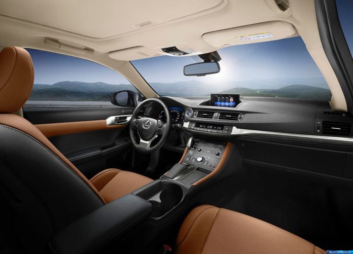 2014 Lexus CT 200h - фотография 14 из 17 2014 Lexus CT 200h - фотография 14 из 17