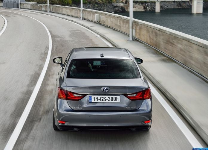 2014 Lexus GS 300h - фотография 18 из 46