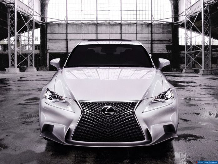 2014 Lexus IS F-Sport - фотография 3 из 18