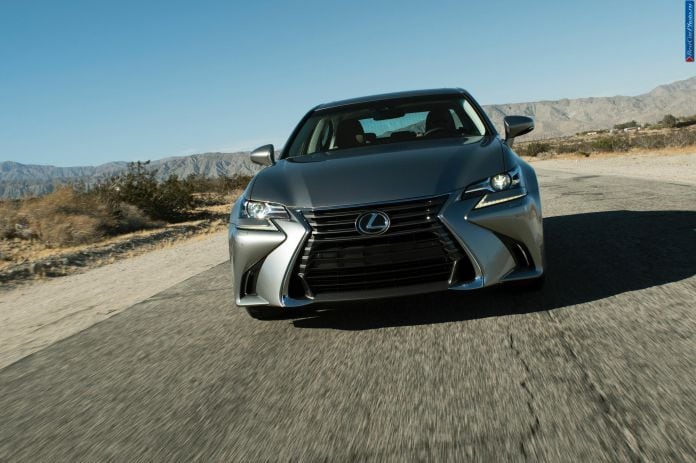 2015 Lexus GS 200t - фотография 3 из 15