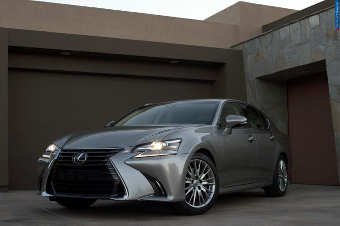 2015 Lexus GS 200t - фотография 5 из 15