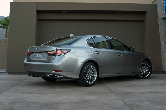 2015 Lexus GS 200t - фотография 6 из 15