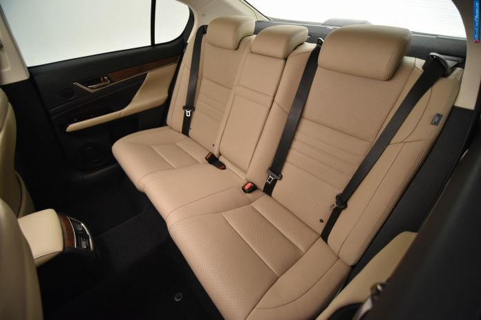 2015 Lexus GS 200t - фотография 12 из 15 2015 Lexus GS 200t - фотография 12 из 15