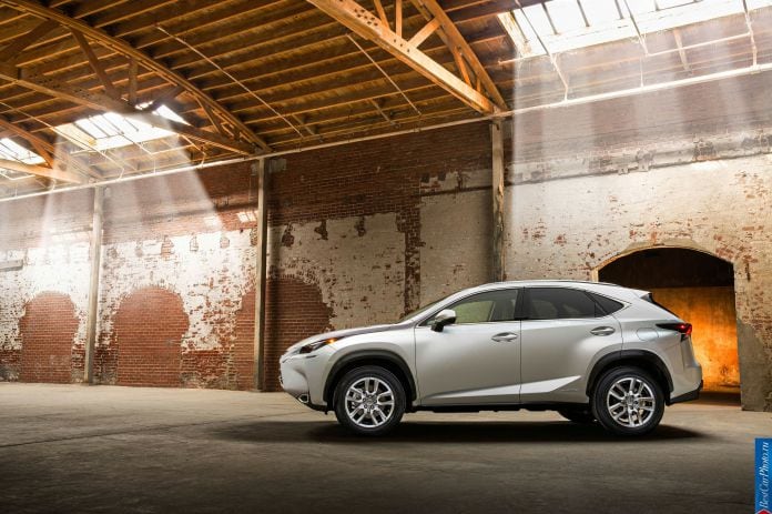 2015 Lexus NX 300h - фотография 12 из 42 2015 Lexus NX 300h - фотография 12 из 42