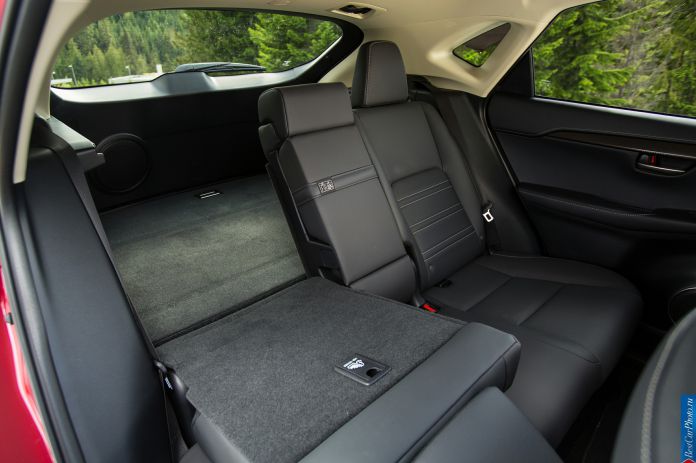 2015 Lexus NX 300h - фотография 29 из 42 2015 Lexus NX 300h - фотография 29 из 42