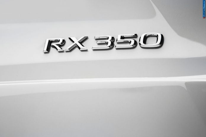 2015 Lexus RX F Sport - фотография 14 из 26