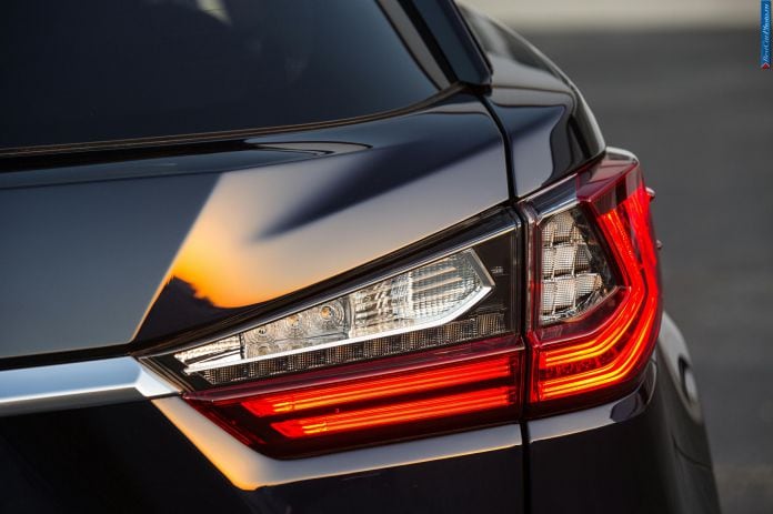 2015 Lexus RX - фотография 15 из 27