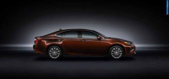 2016 Lexus ES 200 - фотография 3 из 7
