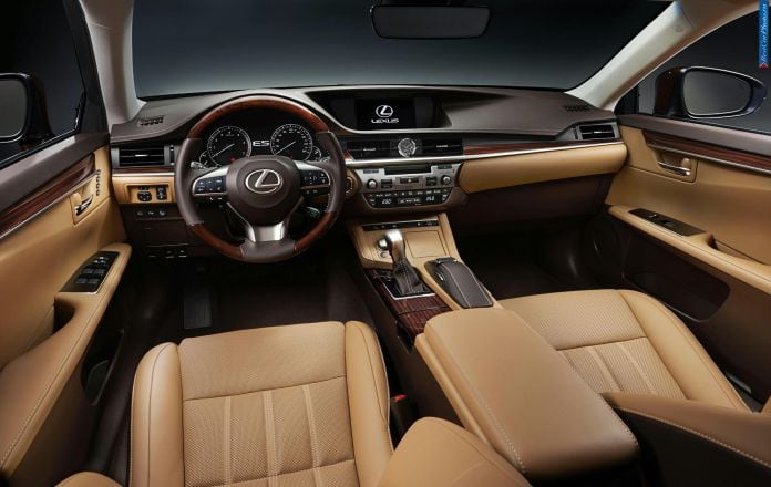 2016 Lexus ES 200 - фотография 6 из 7