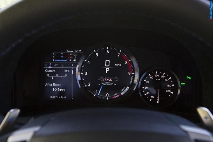 2016 Lexus GS F - фотография 44 из 176