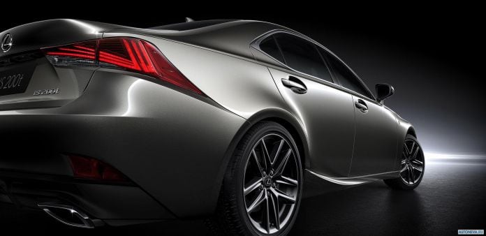 2016 Lexus IS - фотография 6 из 17
