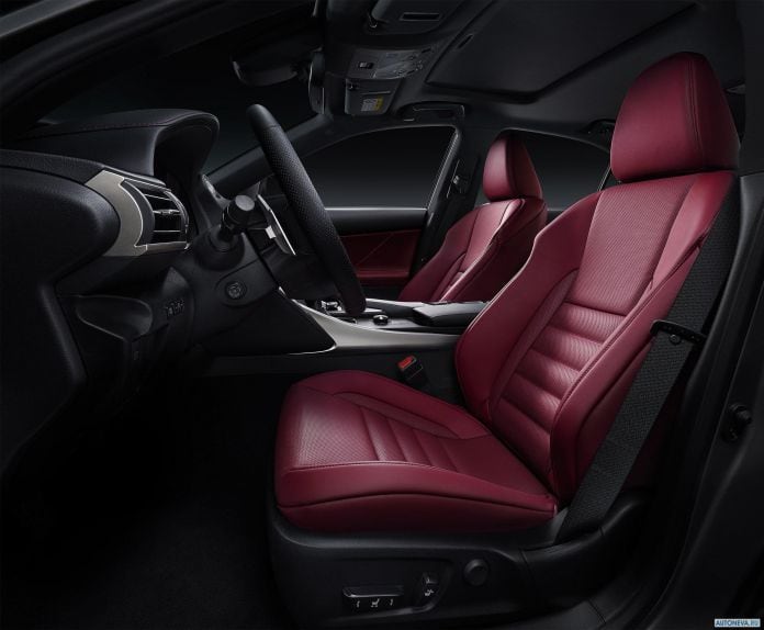 2016 Lexus IS - фотография 15 из 17