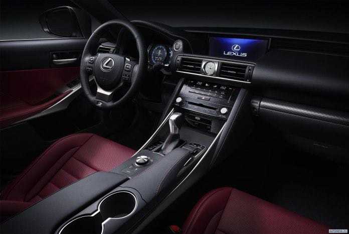 2016 Lexus IS - фотография 16 из 17