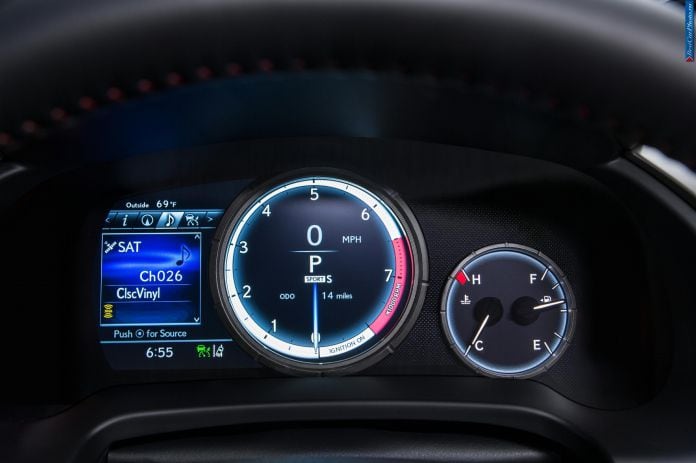 2016 Lexus RX 350 F Sport - фотография 36 из 37