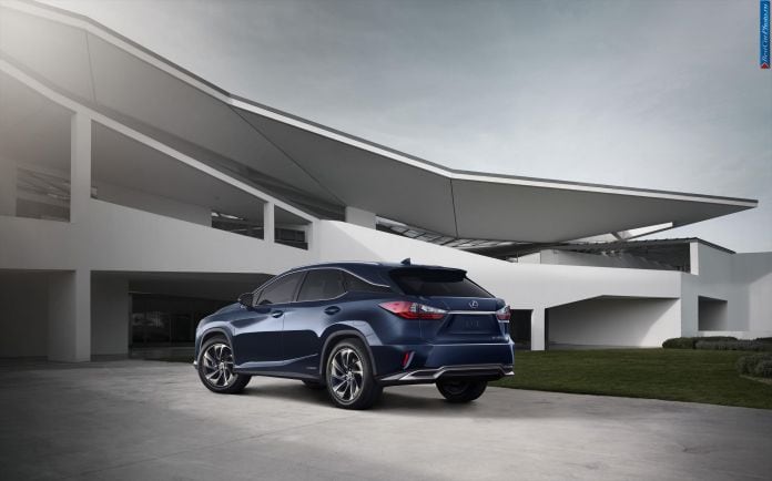 2016 Lexus RX 450h - фотография 15 из 53 2016 Lexus RX 450h - фотография 15 из 53