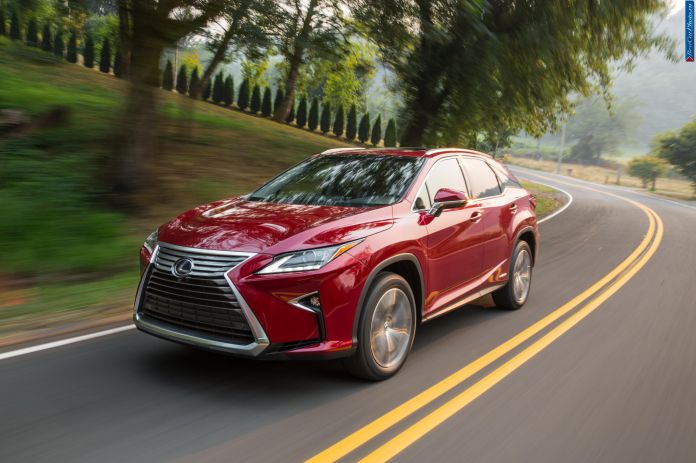 2016 Lexus RX 450h - фотография 18 из 53 2016 Lexus RX 450h - фотография 18 из 53