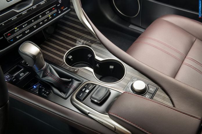 2016 Lexus RX 450h - фотография 48 из 53